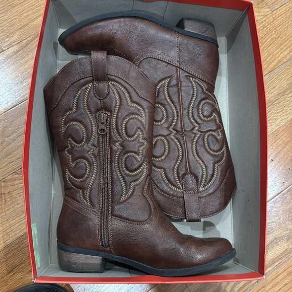 Cat & Jack Cowgirl Boots size 3 (used but with box) - Picture 2 of 9